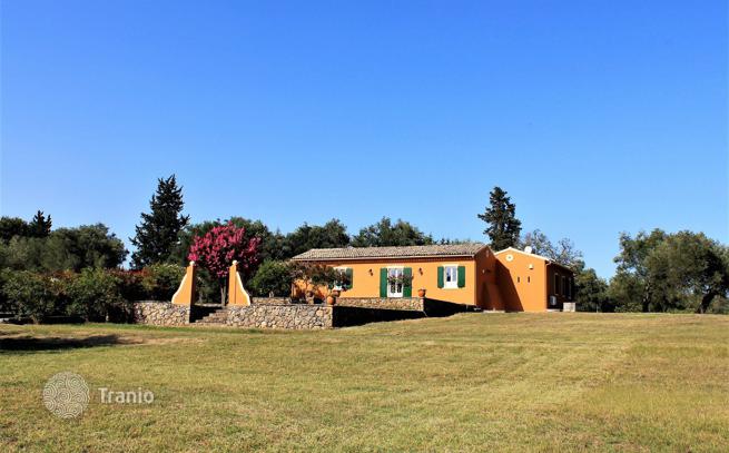3-Bedroom Luxury Villa on 6,000 m² in Corfu, photo 2
