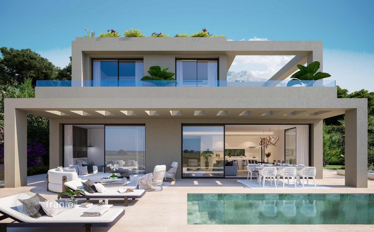 4-Bedroom Villa in Benavís, Spain