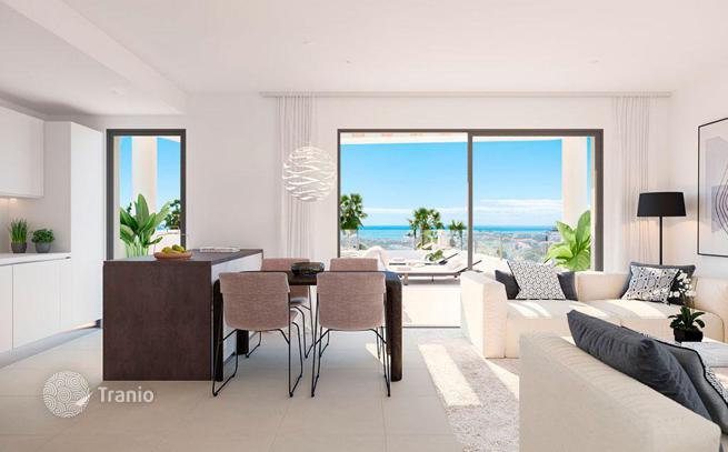 Apartments with Garden and Sea View in Gated Community, Mijas
