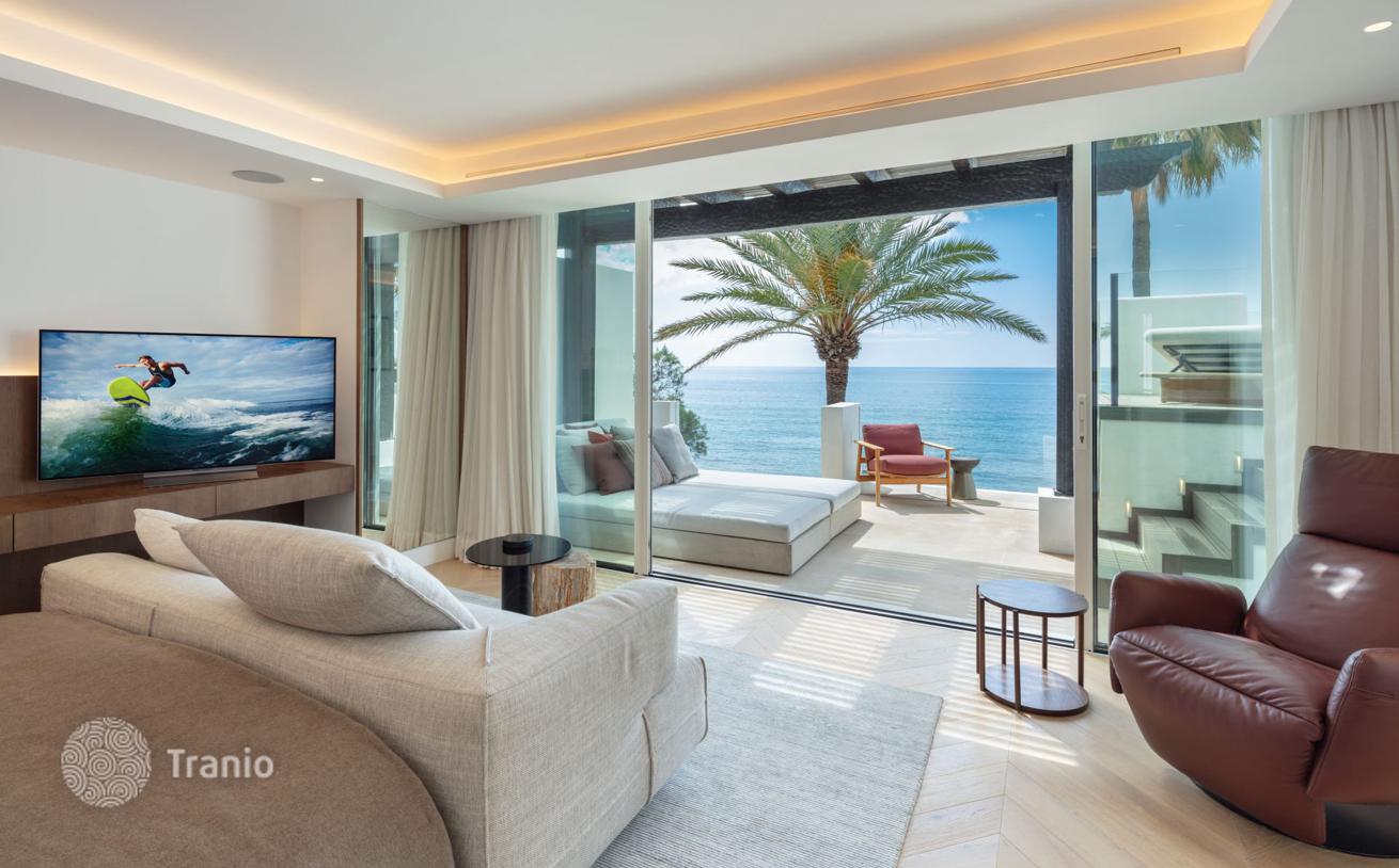 2-Level Penthouse on the Beach in Golden Mile, Marbella, photo 2
