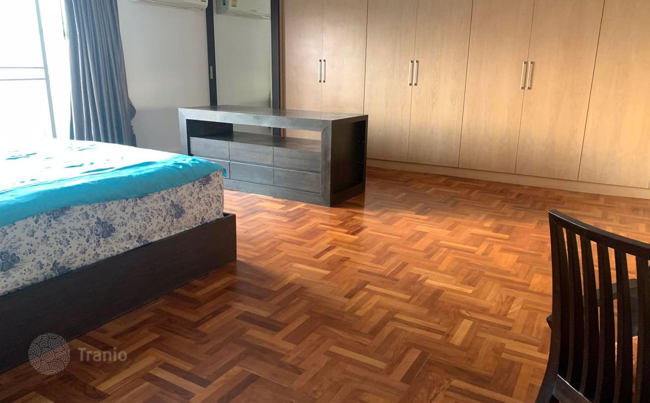 2-Bedroom Condo in Phaya Thai, Bangkok, photo 2