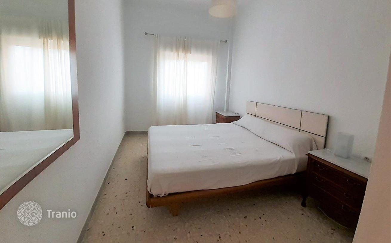 3-Bedroom Furnished Apartment 300 m from Benidorm's West Beach, photo 2