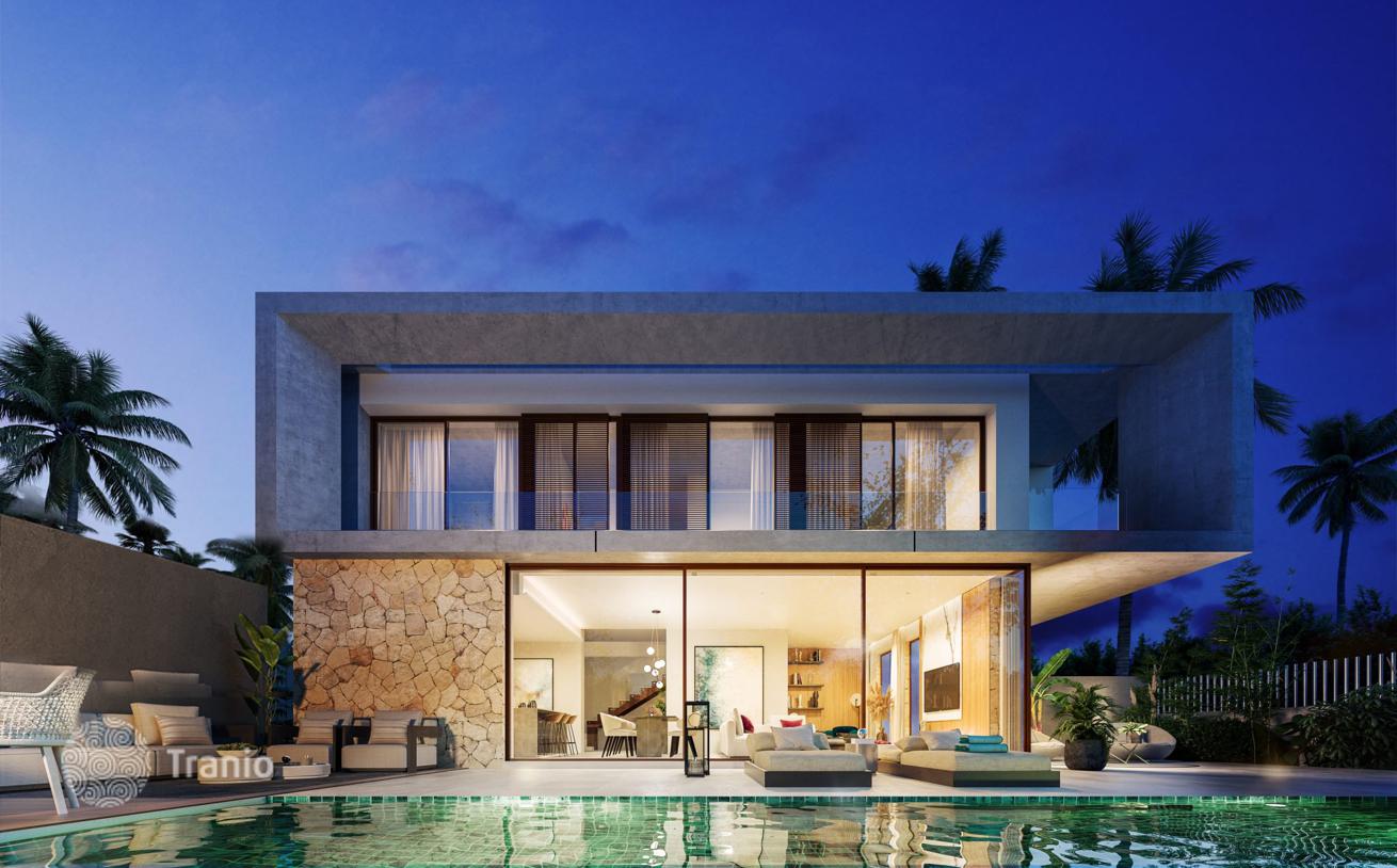 2-Story Villa with Pool and Sea View in Golden Mile, Marbella, photo 5