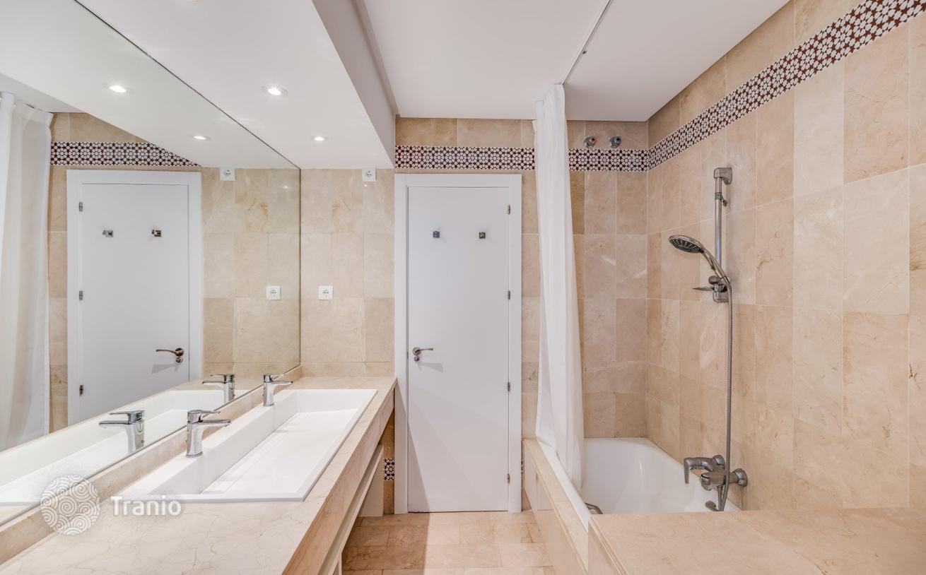 1-Bedroom Apartment with Sea View in Puerto Banus, Marbella