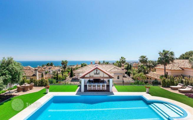 Villa with Private Pool, Spa and Home Cinema in Sierra Blanca, Marbella, photo 3