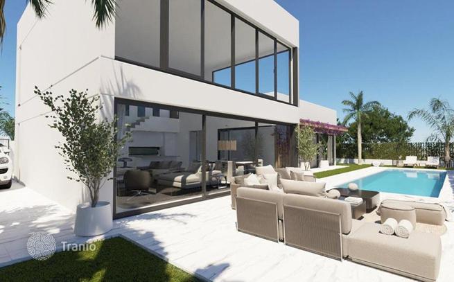 3-Bedroom Villa in Estepona