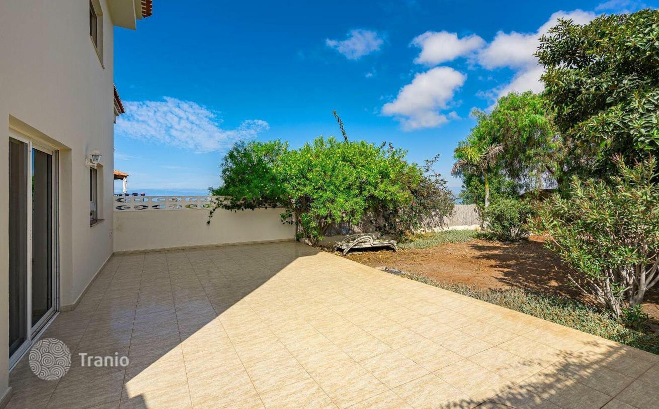 2-Bedroom Townhouse with Sea and Mountain Views in Tihoco Bajo, Tenerife