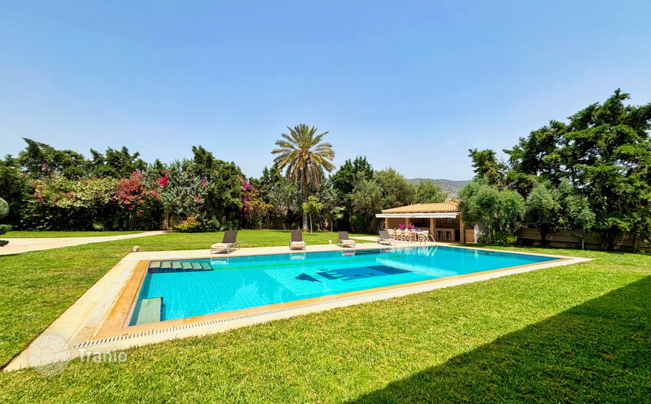 4-Bedroom Villa with 2 Pools and Landscaped Gardens in Peloponnese, Greece, photo 4