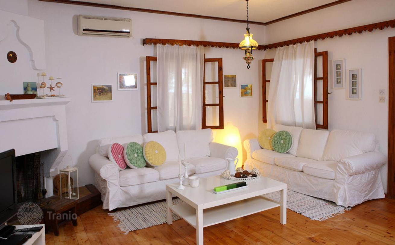 3-Bedroom Villa with Sea View Opposite Sandy Beach in Sitonia