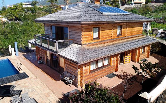 3-Bedroom Wooden Villa with Ocean View in El Sauzal, Tenerife, photo 2