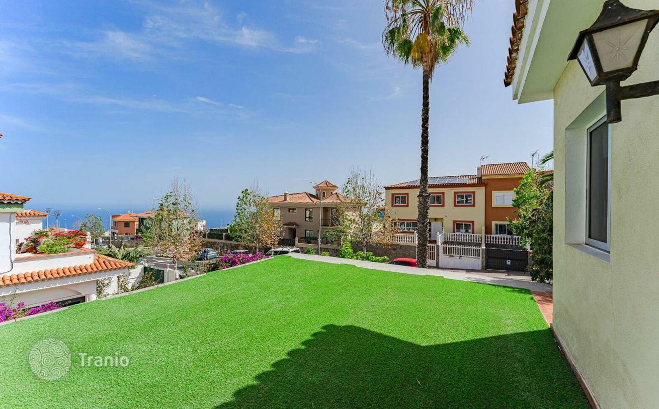 6-Bedroom House with Private Pool in Los Realejos, Tenerife, photo 3