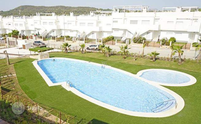 2-Bedroom Penthouse with Golf View in Orihuela Costa, Torrevieja, photo 3