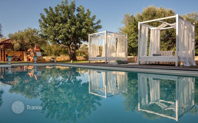 5-Bedroom Villa with Private Pool and Panoramic Sea Views in Crete