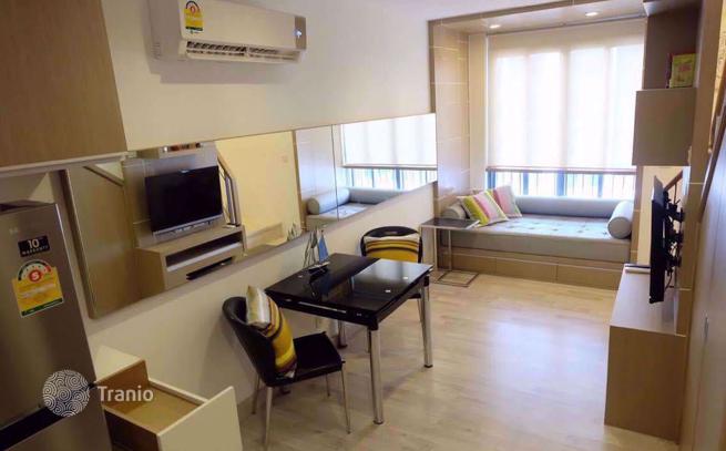 1-Bedroom Condo in Huai Khwang, Bangkok