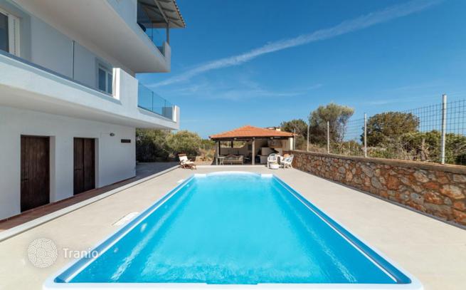 4-Bedroom Villa in Lasithi, Crete