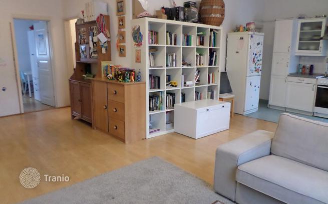 3-Bedroom Apartment in District III, Budapest, photo 4