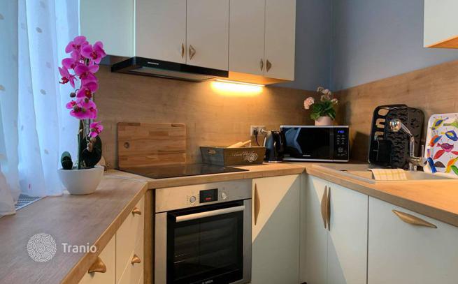 2-Bedroom Apartment in District III, Budapest, photo 5