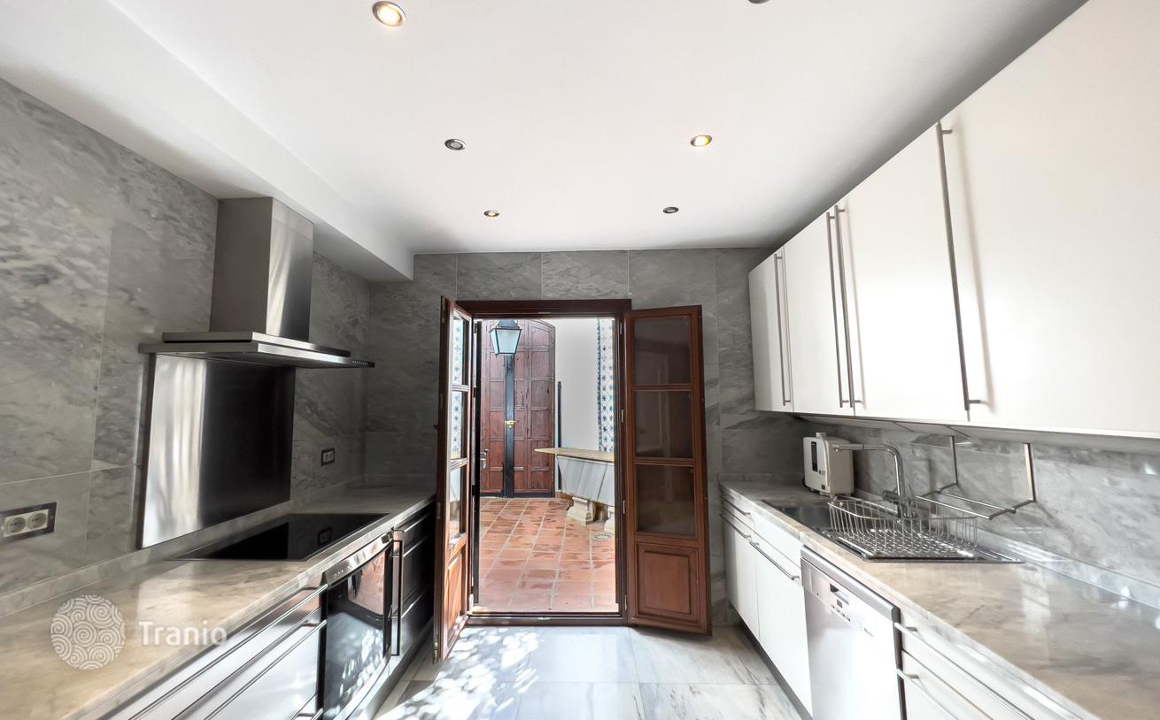 3-Bedroom House in La Virginia, Golden Mile, Marbella, photo 4