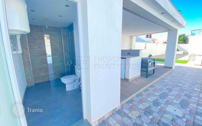 6-комнатная вилла 330 м² в Торревьехе, Испания, фото 2