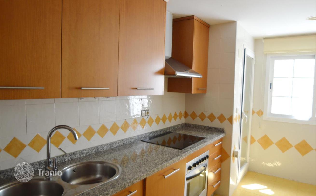 1-Bedroom Apartment in Marbella, photo 2
