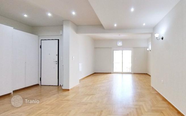 2-Bedroom Apartment with 2 Balconies in Athens, photo 2