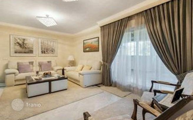 3-Bedroom Penthouse Near Beach and Port in Marbella, photo 5