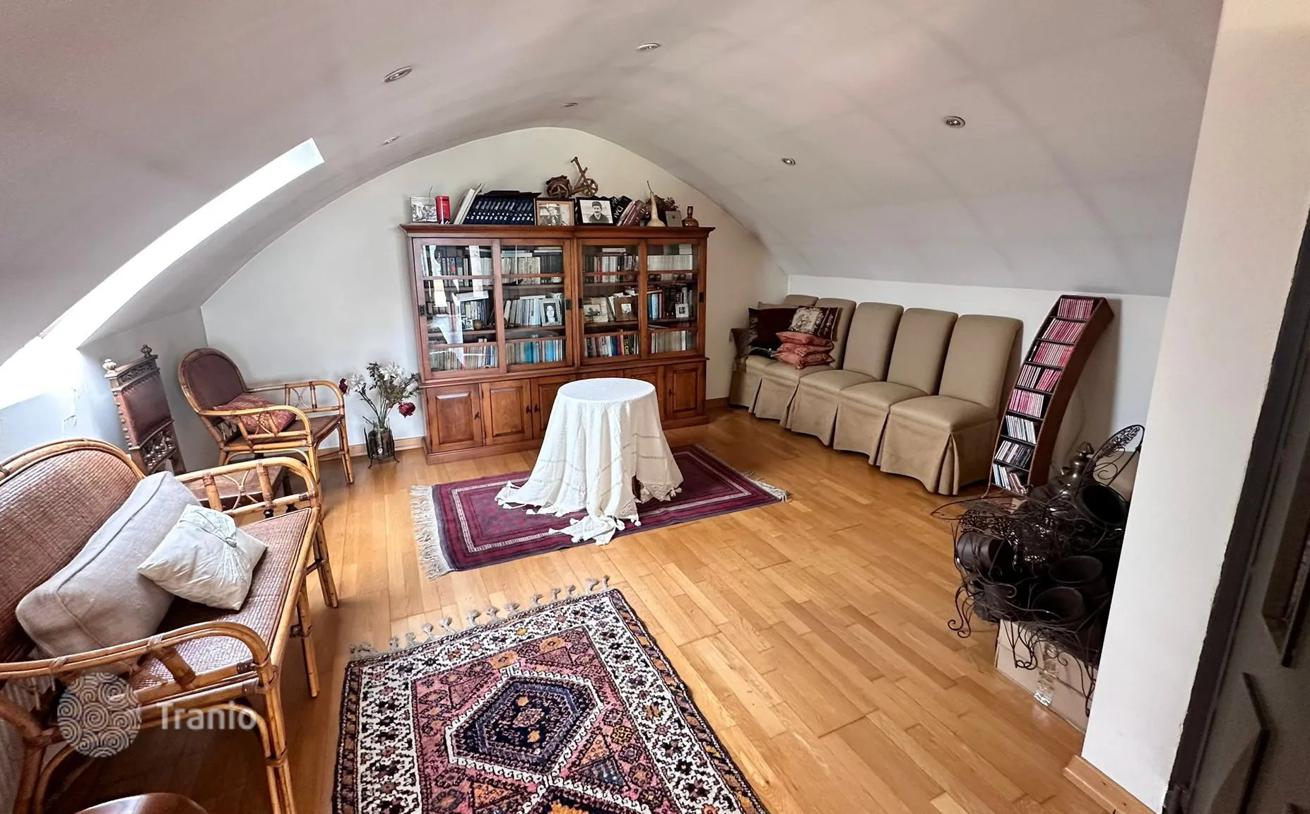 4-Bedroom Villa in Uskudar, Istanbul