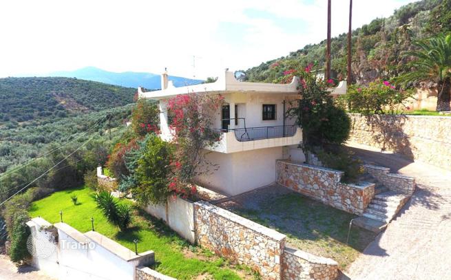 2-Bedroom Villa with Garden near the Sea on the Peloponnese, photo 2