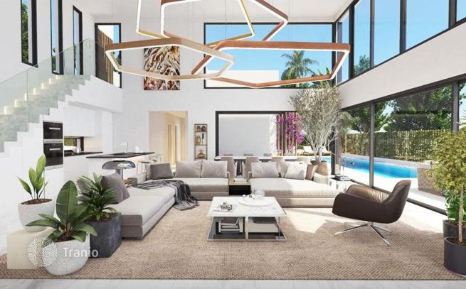 3-Bedroom Villa in Estepona, photo 4