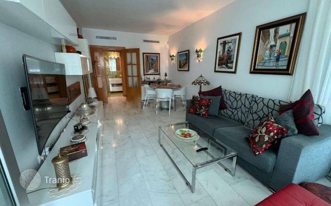 2-Bedroom Apartment with Sea View and 2 Parking Spaces in Alicante, photo 2