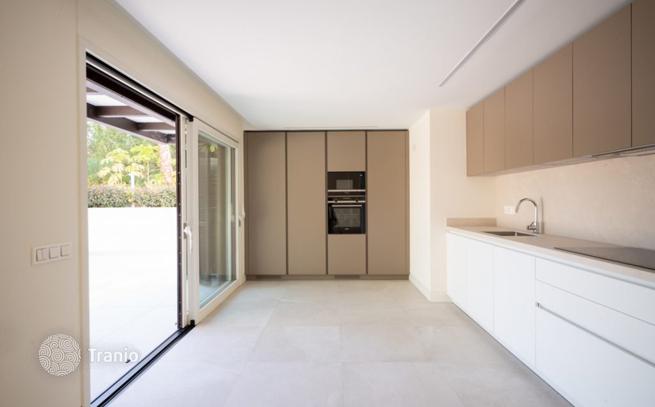 Luxury Apartments with Garden Access in Marbella, photo 5