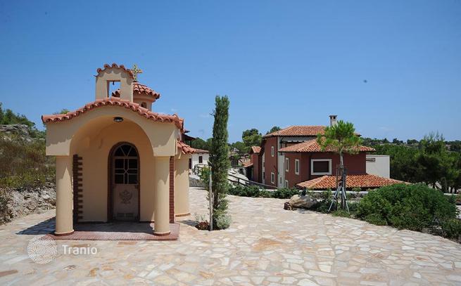 4-Bedroom Villa with Sea View in Halkidiki