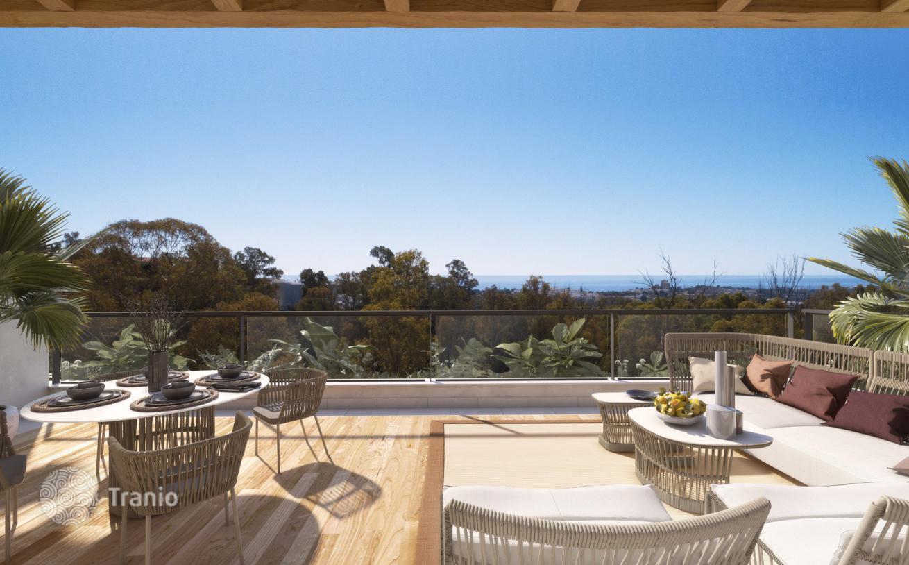 3-Bedroom Penthouse with Mountain Views in Nueva Andalucia