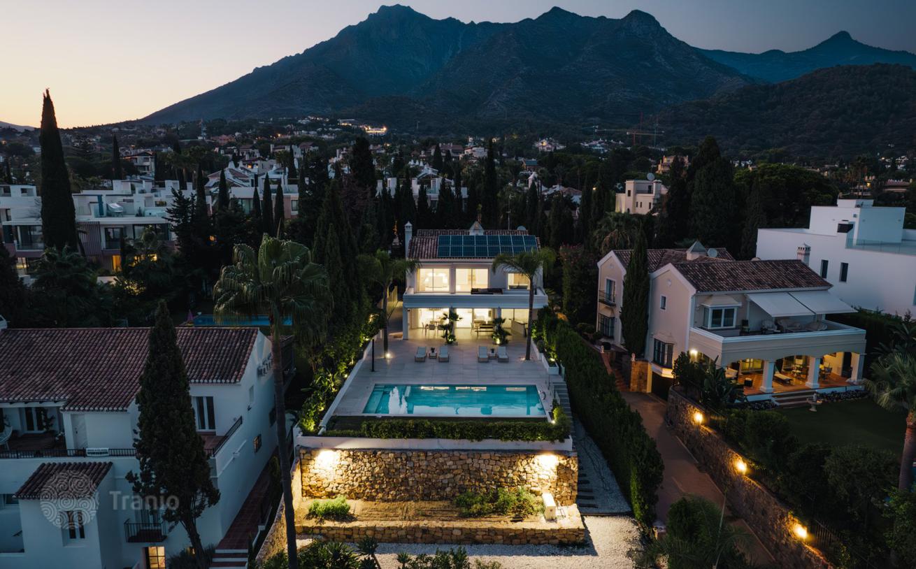 5-Bedroom Villa with Private Pool in Balcones de Sierra Blanca, Marbella, photo 4