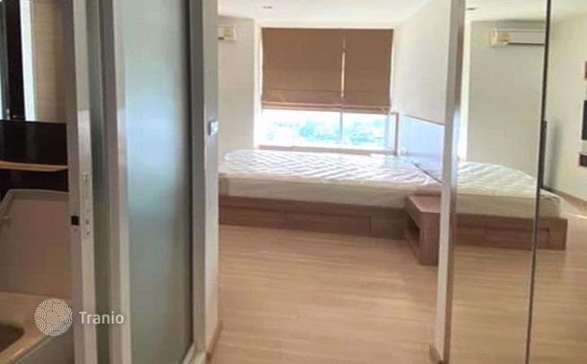 1-Bedroom Condo in Phaya Thai, Bangkok