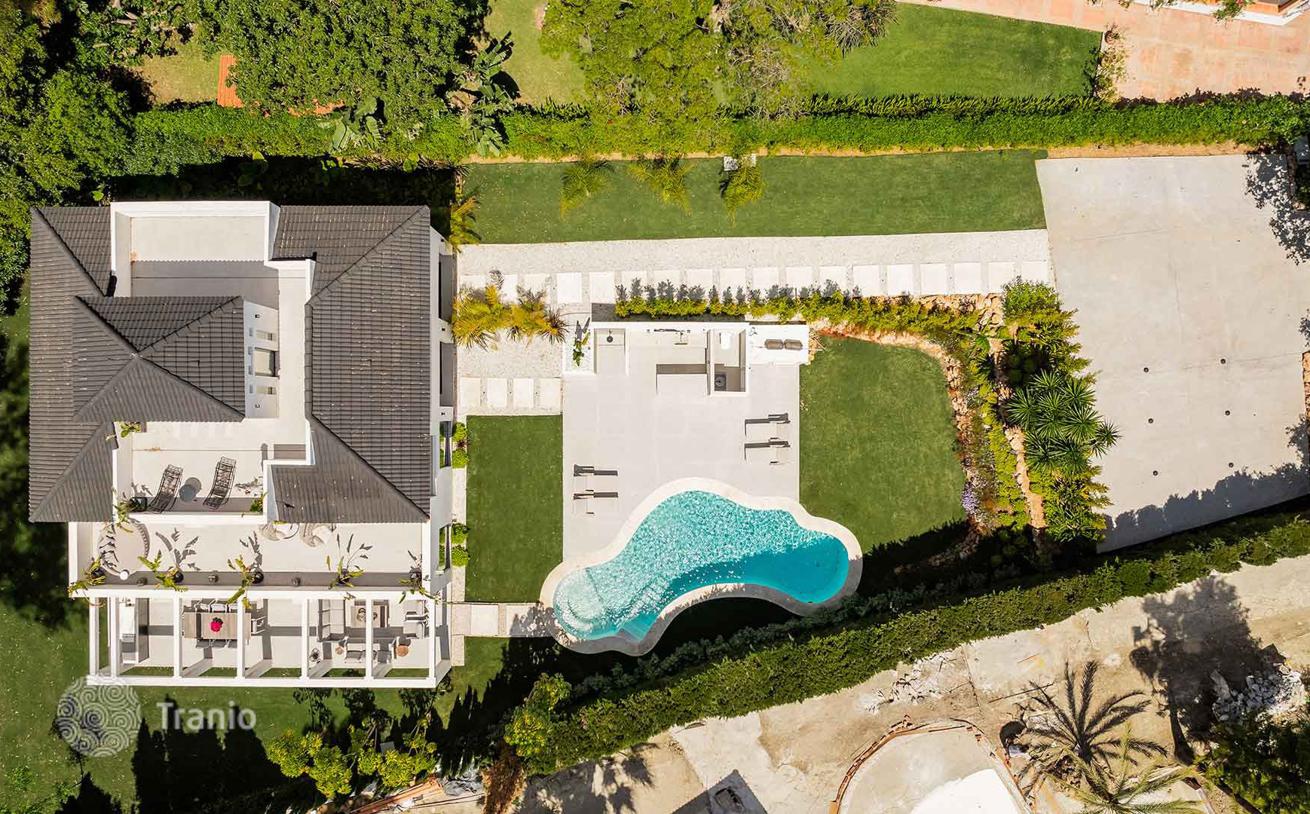 5-Bedroom Villa with Private Pool in Nueva Andalucia, Spain, photo 2