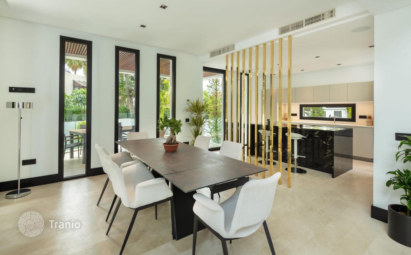 Luxury Villa with Private Pool and Spa on Golden Mile, Marbella, photo 5