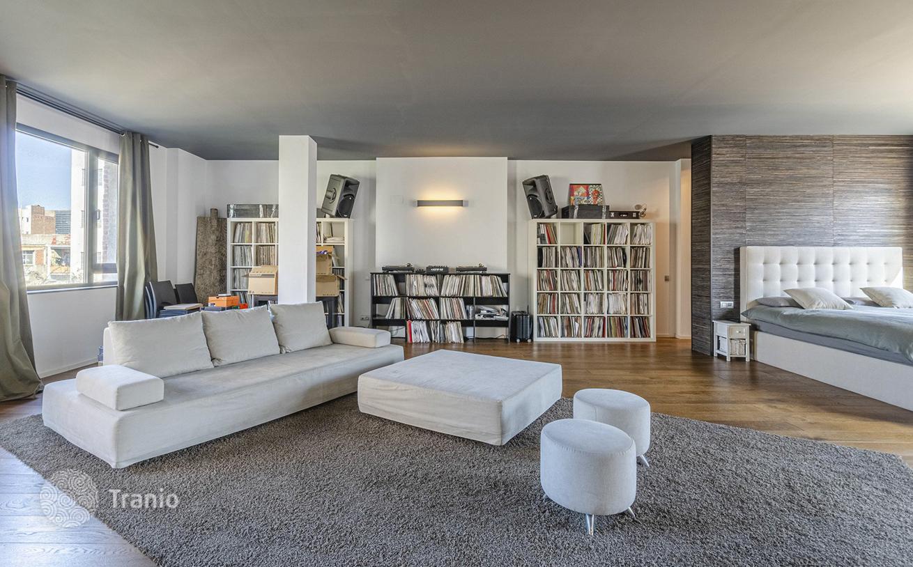 Studio Loft 125 m² in Poblenou, Barcelona, photo 4