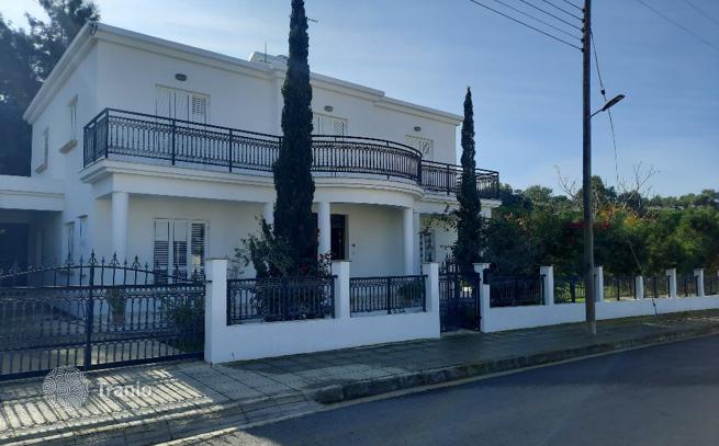 4-Bedroom House in Larnaca, Cyprus, photo 5