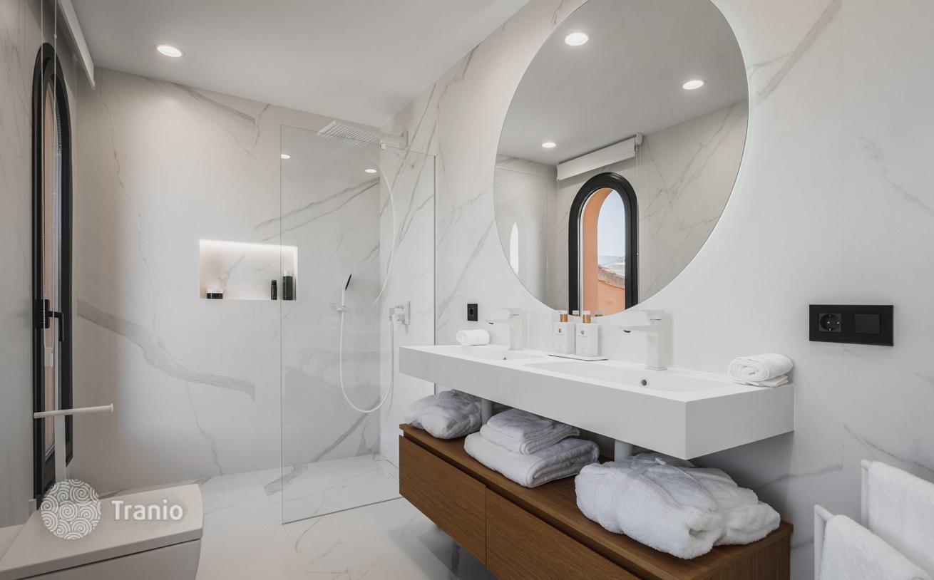 2-Bedroom Penthouse in Marbella, photo 5