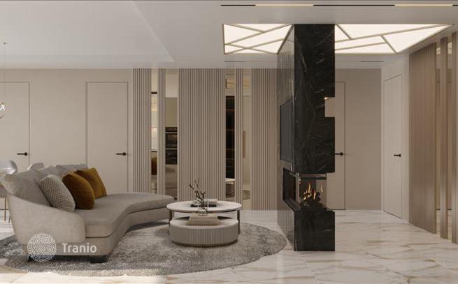 3-Bedroom Apartment with Balcony and Parking in Barcelona, photo 2