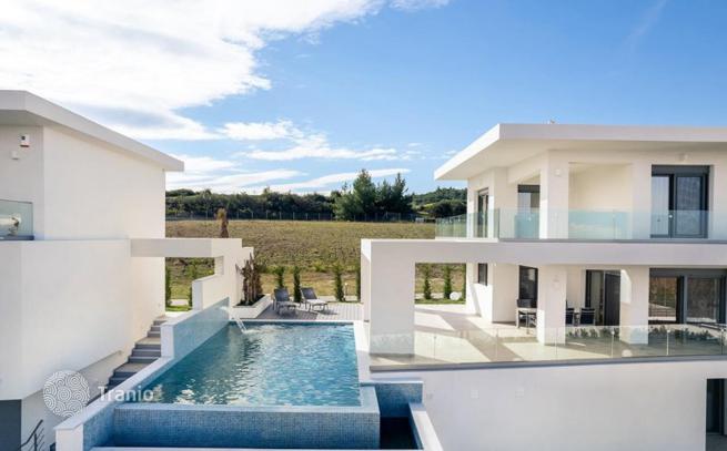 4-Bedroom Villa with Private Pool in Chaniotis, Kassandra, photo 3