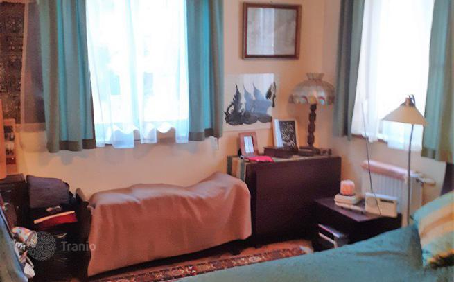 2-Bedroom Apartment in District III, Budapest, photo 4
