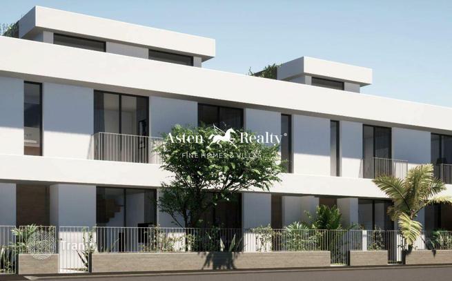 3-Bedroom Duplex with Sea View in Adeje, photo 2