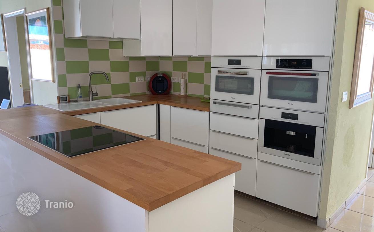 3-Bedroom Villa with Ocean View in Santa Cruz de Tenerife, photo 2