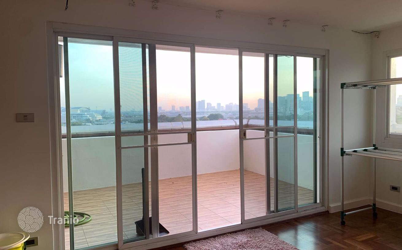2-Bedroom Condo in Phaya Thai, Bangkok, photo 3