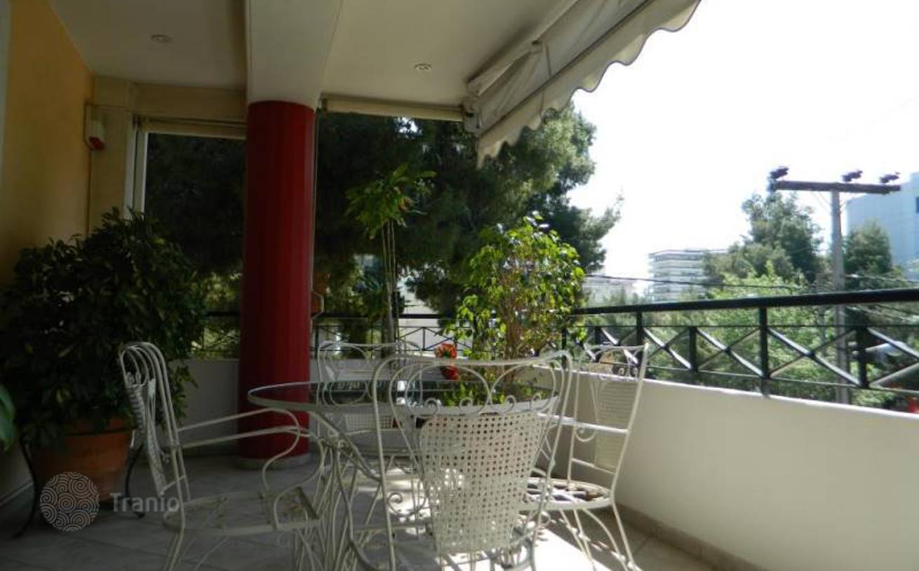 Apartment with Fireplace in Marousi, Athens