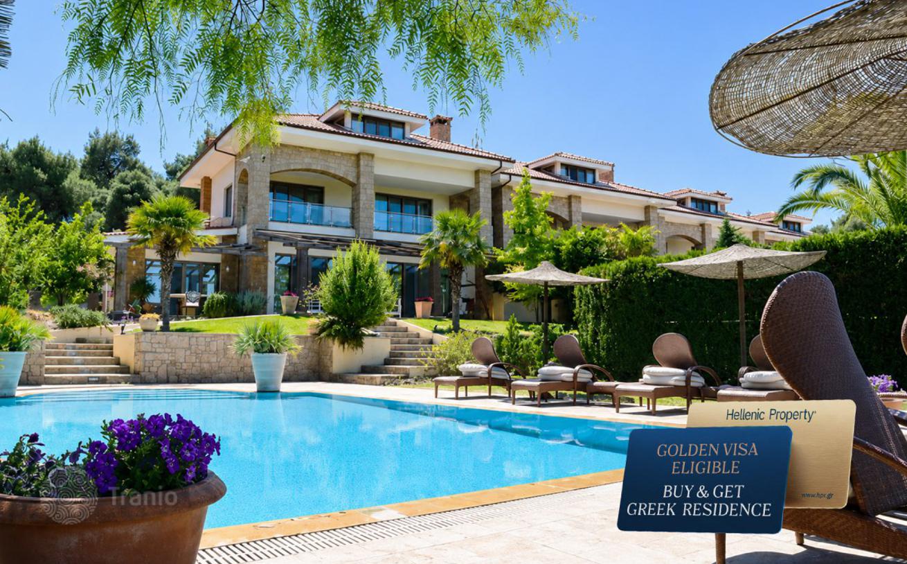 5-Bedroom Villa with Private Pool in Sani, Halkidiki