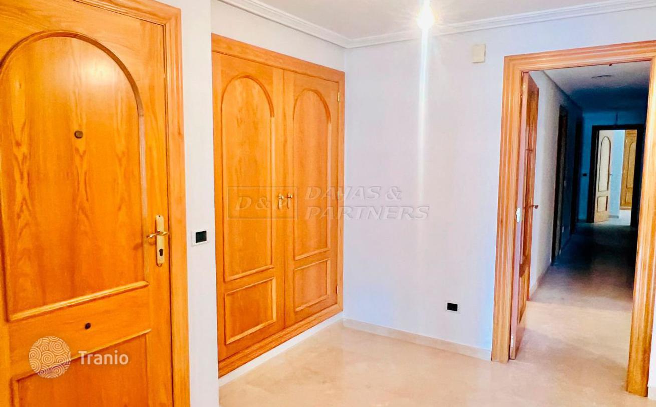 4-комнатная квартира 182 м² в Ориуэле, Испания, фото 2