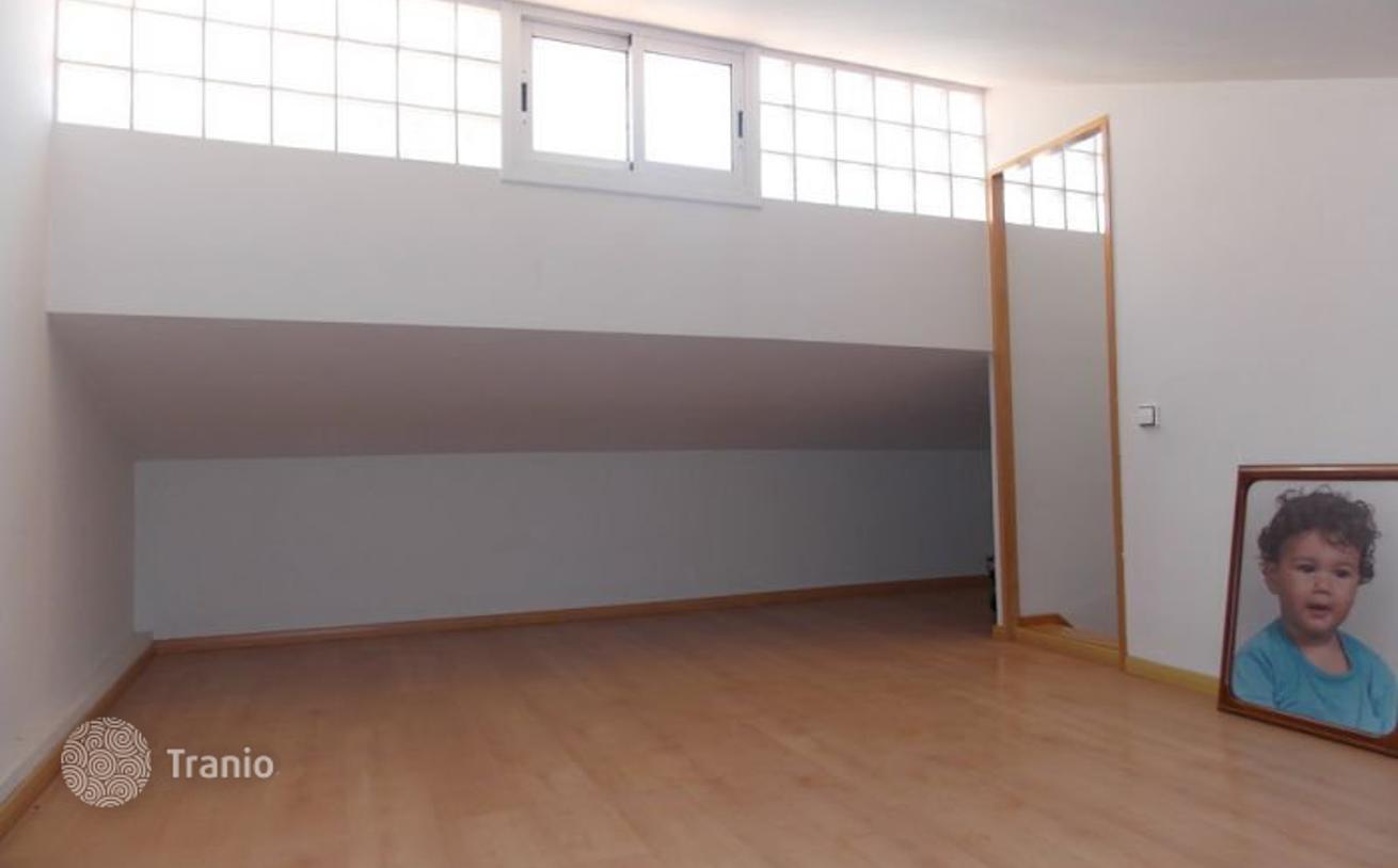 3-Story House with Commercial Space in Badalona, Barcelona, photo 3